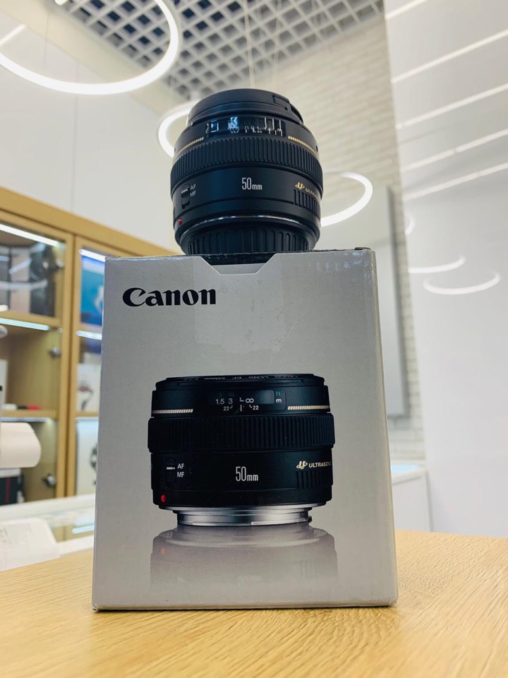 Canon EF 50mm F/1.4 USM