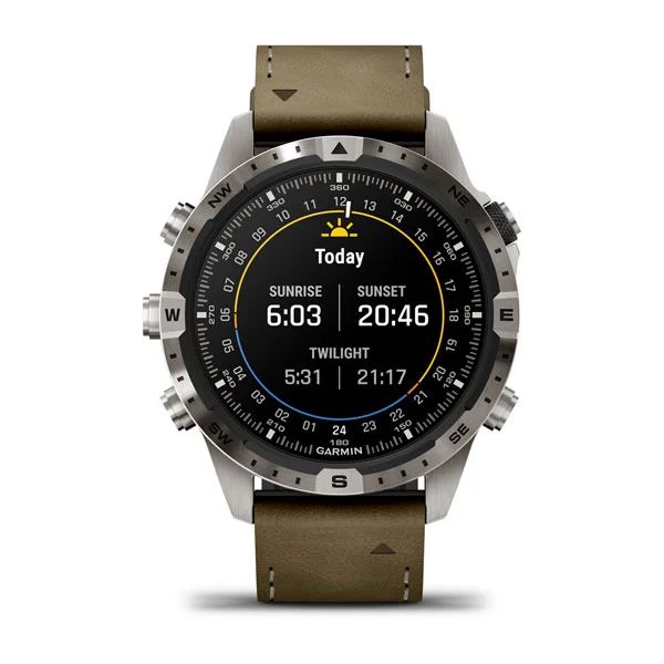 Garmin MARQ Adventurer Gen 2 с Гибридным Ремешком из Кожи/Каучука (010-02648-31)